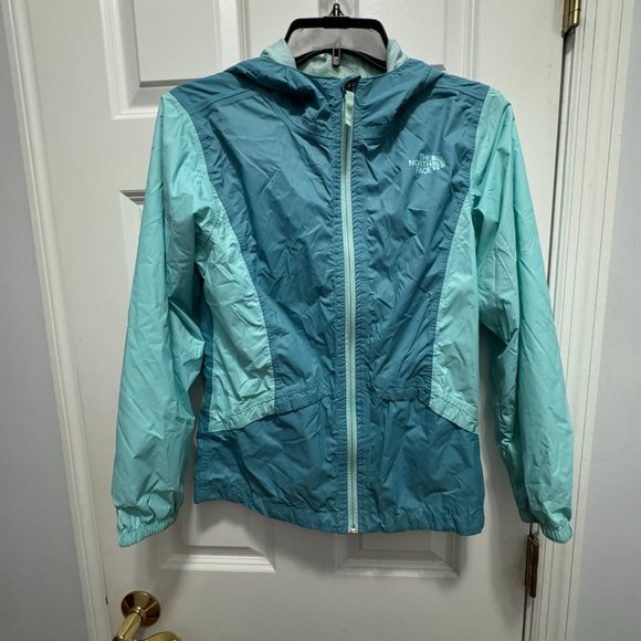 The North Face girl's windbreaker jacket with hood - Picture 2 of 6